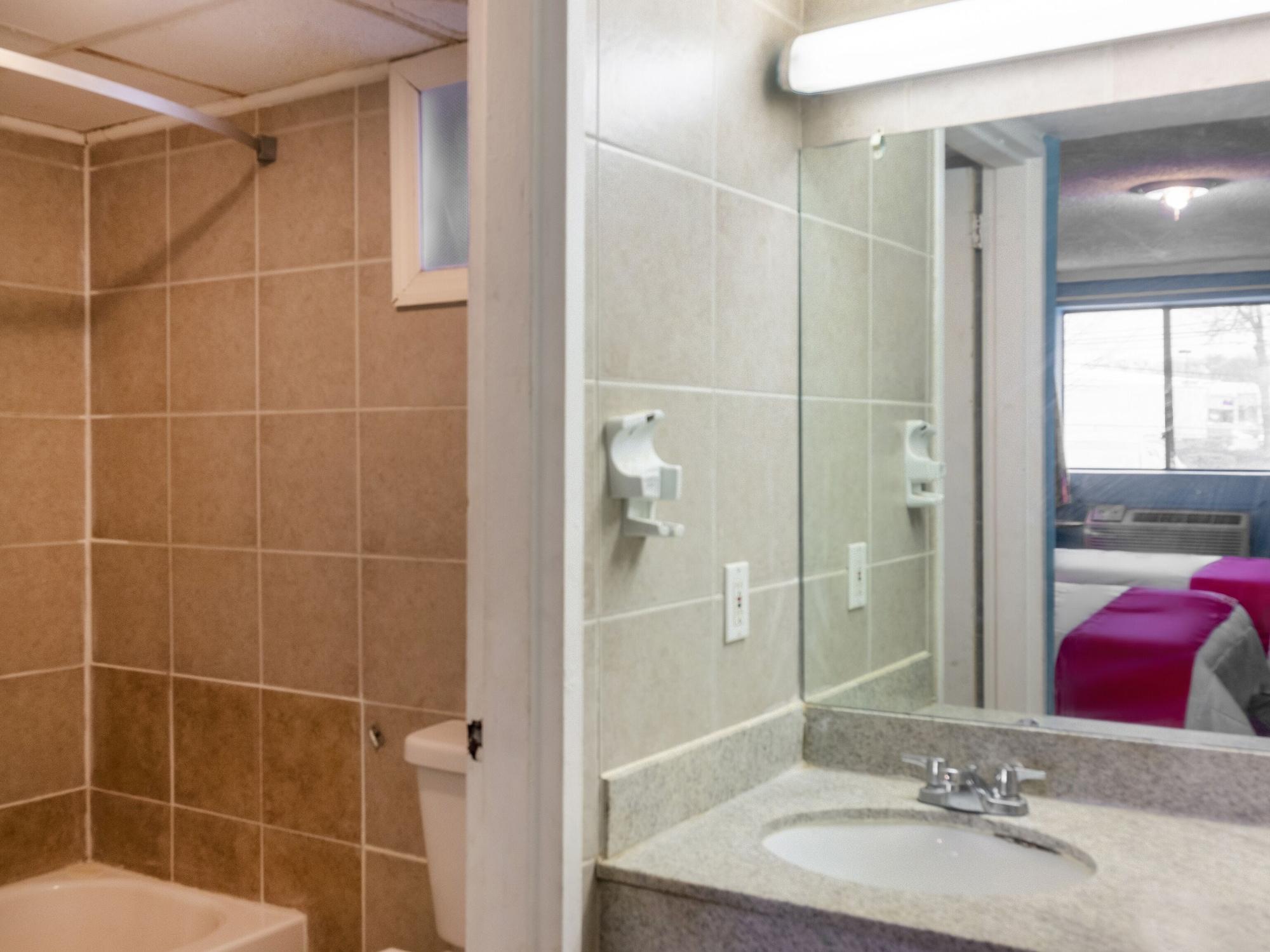 Oyo Hotel Edison Nj Route 1 Zewnętrze zdjęcie