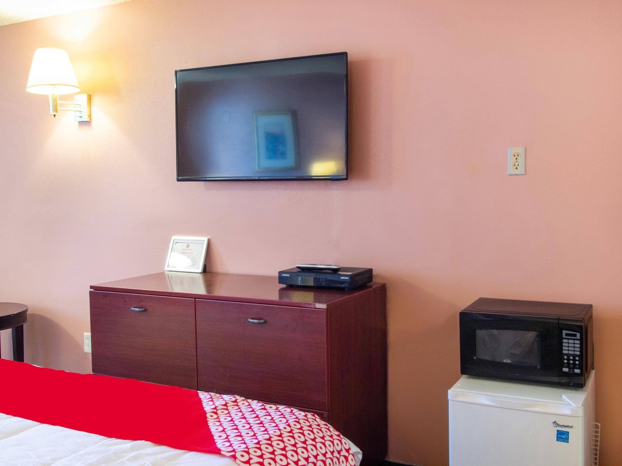 Oyo Hotel Edison Nj Route 1 Zewnętrze zdjęcie