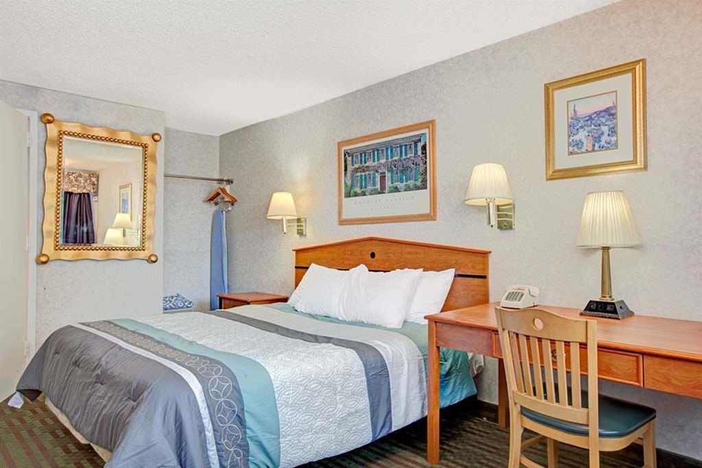 Oyo Hotel Edison Nj Route 1 Zewnętrze zdjęcie